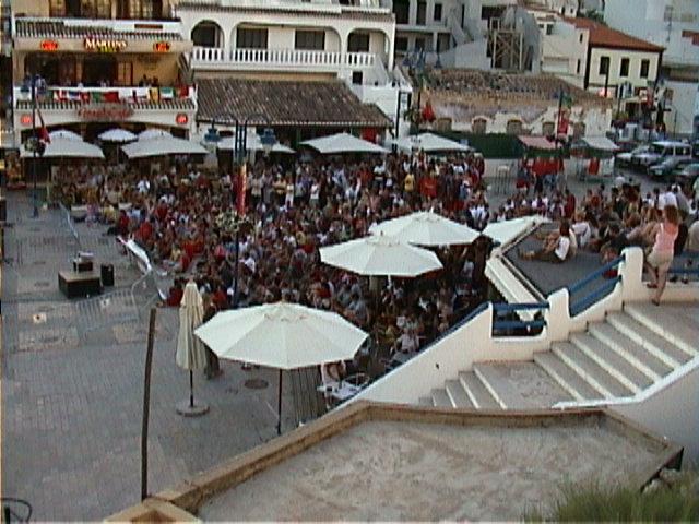 gal/Euro_2004_final/euro2004_final01.jpg