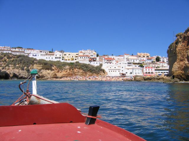 gal/James_Spawforth/Carvoeiro_by_boat.JPG