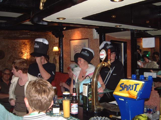 gal/Newsletters/April_2005/StPatricks11.jpg