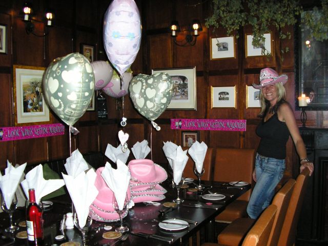 gal/Newsletters/May_2008/wedding__4_.jpg