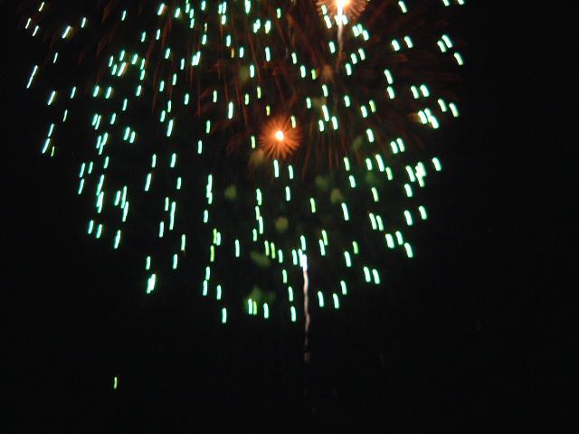 gal/Newsletters/September_2004/Fireworks.jpg