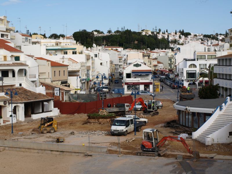 gal/Renovation_Square_Carvoeiro_Spring_2009/P2280118F.JPG