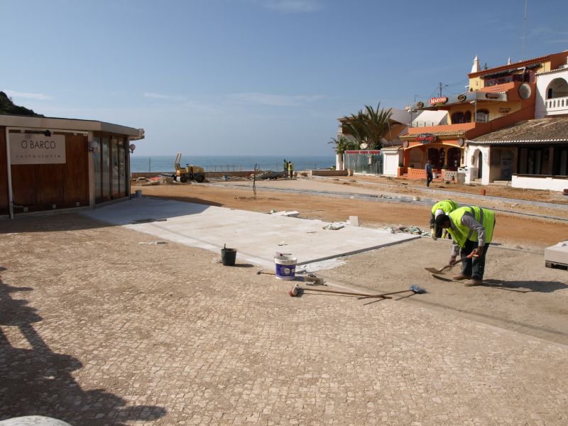 gal/Renovation_Square_Carvoeiro_Spring_2009/P2280122.JPG