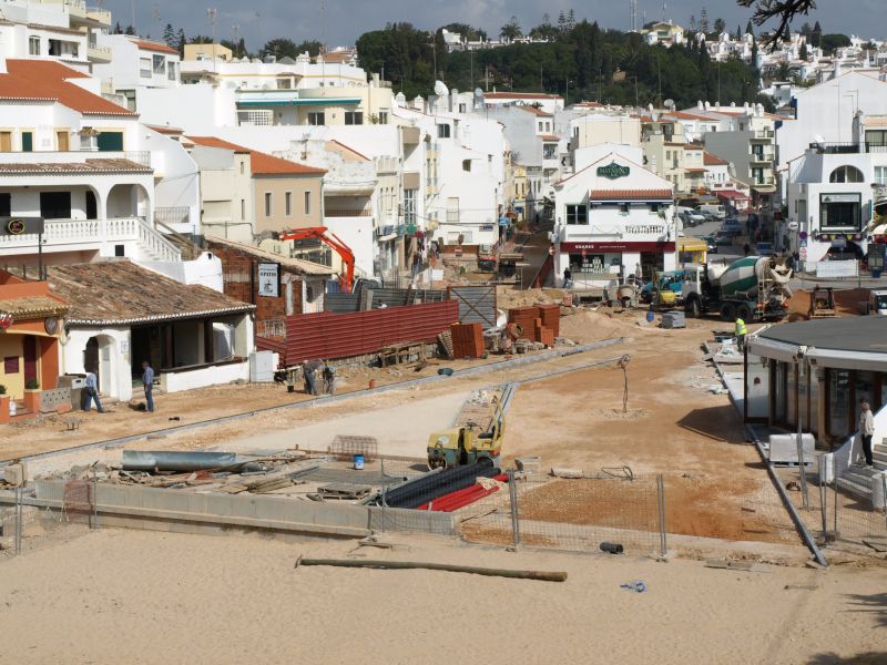 gal/Renovation_Square_Carvoeiro_Spring_2009/P2280125.JPG