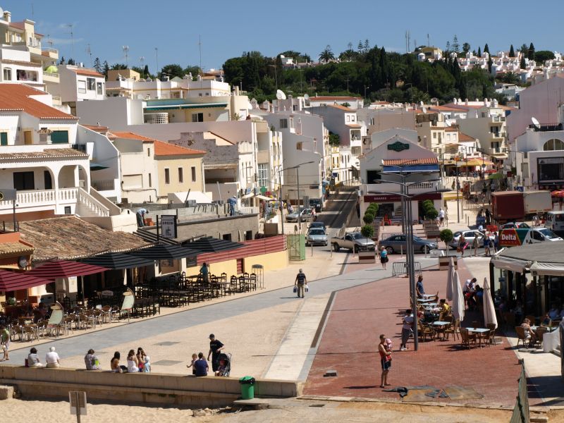 gal/Renovation_Square_Carvoeiro_Spring_2009/P6230215.JPG