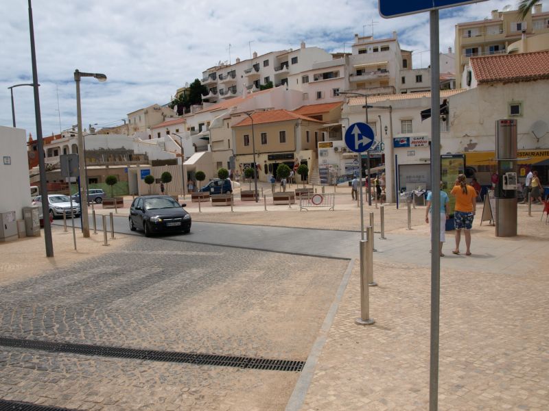 gal/Renovation_Square_Carvoeiro_Spring_2009/P6250220.JPG