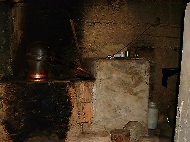 gal/The_farm/medronho_distilling/bigfarm21.jpg