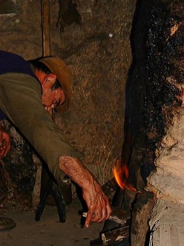 gal/The_farm/medronho_distilling/bigfarm24.jpg